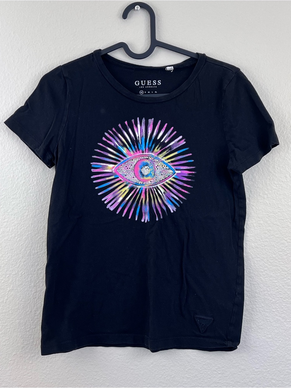 Guess Women’s Short Sleeve Black Graphic T Shirt Size XS Rainbow Eye Burst Color